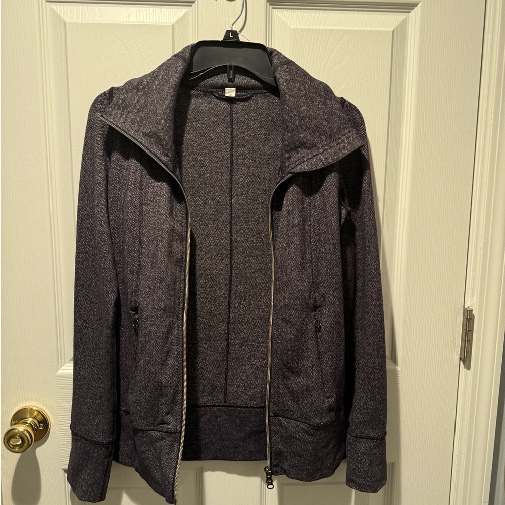 Lululemon Daily Yoga Jacket Herring Bone Size 2 - Picture 6 of 6